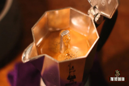 摩卡壶咖啡萃取技巧｜摩卡壶做出的咖啡是espresso吗 有油脂吗？如何判断摩卡壶的关火时间？