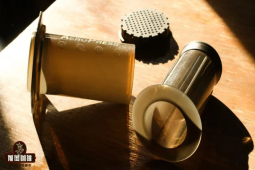 爱乐压优缺点｜爱乐压从何而来？爱乐压咖啡有哪些特点？用爱乐压做咖啡的水粉比是多少？