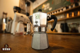 家庭煮咖啡器具推荐｜现磨咖啡粉怎么冲好喝黑咖啡？摩卡壶能煮哪些咖啡豆？摩卡壶用法技巧图文详解