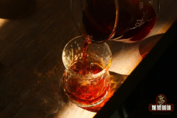 手冲咖啡｜咖啡液浑浊是咖啡品质不好的表现吗？为何手冲咖啡的咖啡液颜色有黑有红？