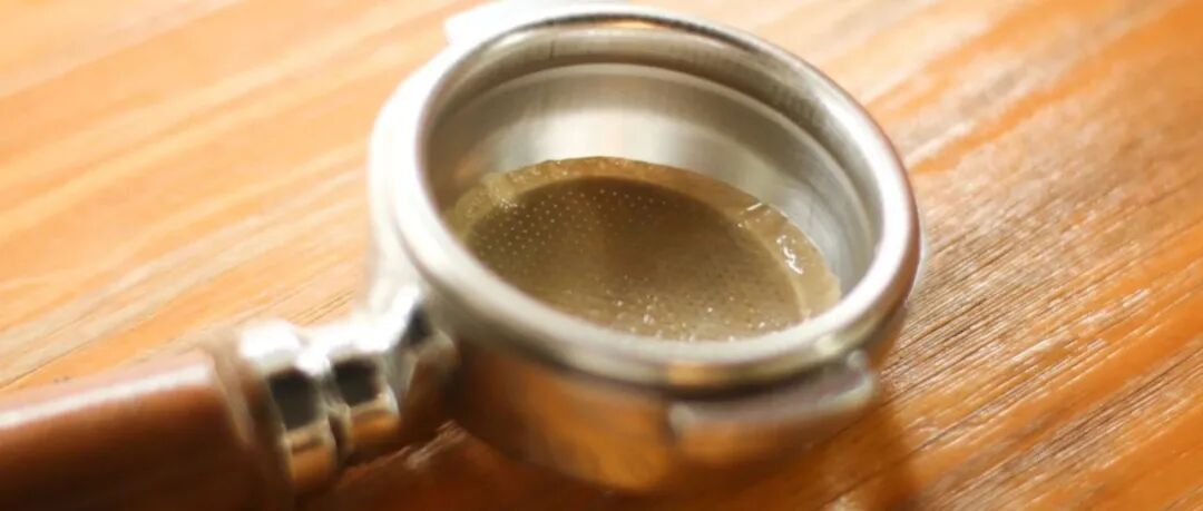 一片滤纸的加入真能让意式咖啡更好喝吗？