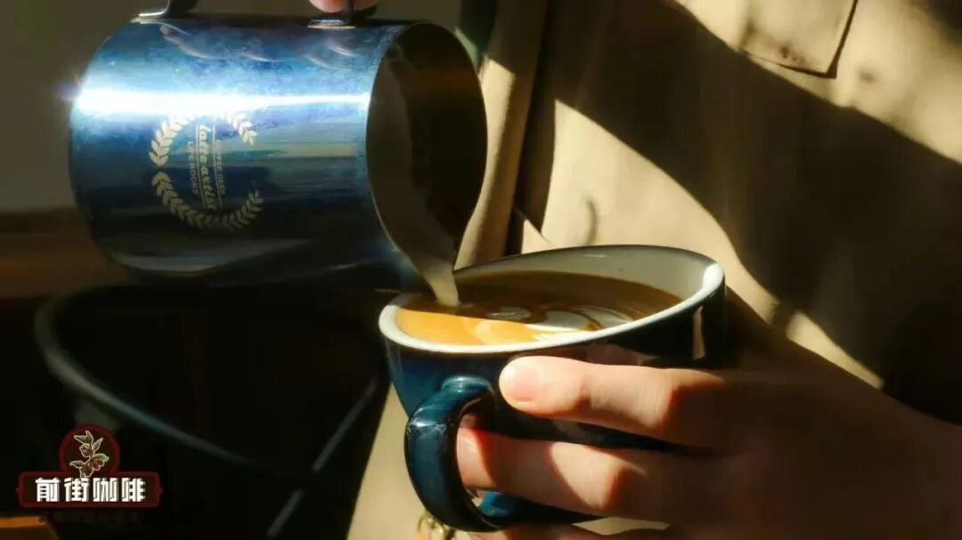 做拿铁应该用多大的咖啡杯？