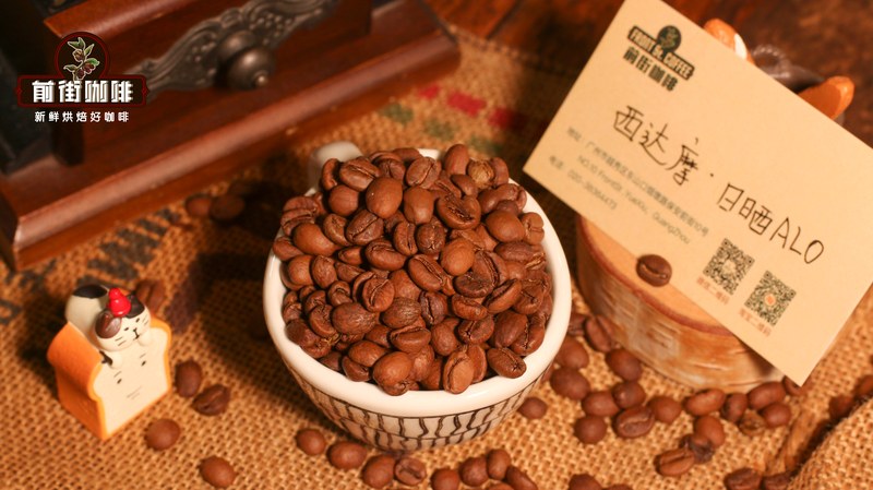 美式加点鲜奶秒变丝滑特调，选对烘焙度让黑巧香与果甜齐飞